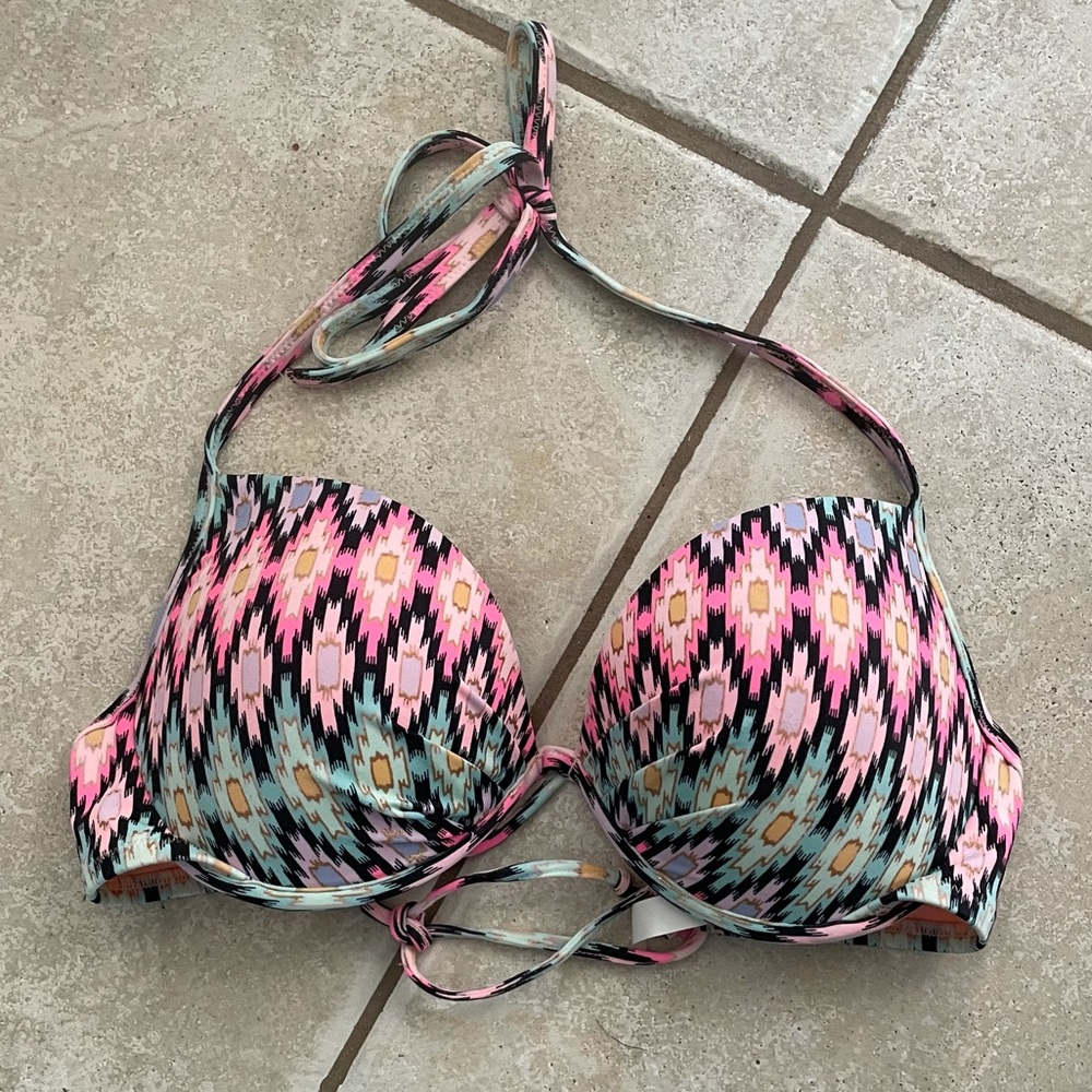 Victoria’s Secret Swim Suit Top